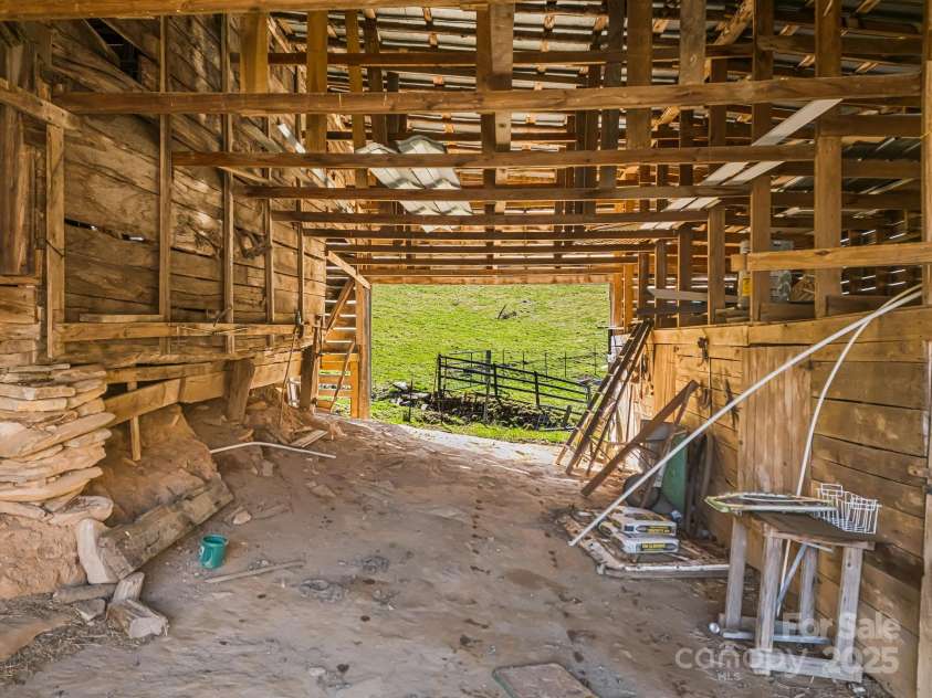 867 Indian Creek Road, Burnsville, NC 28714.  MLS# CAR4231140, YatesRealty ID 2711. 