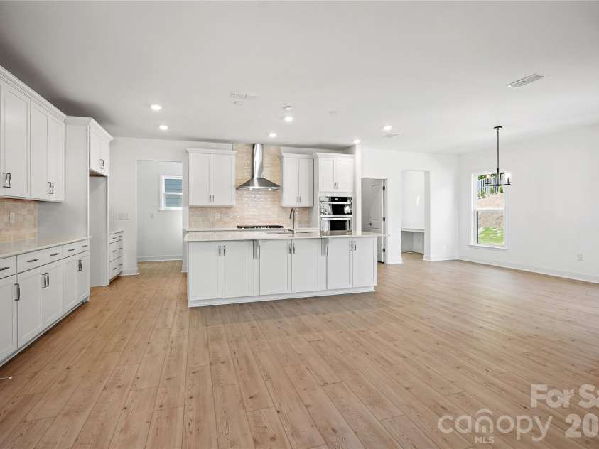 1023 WT Ferguson Drive, Matthews, NC 28104.  MLS# CAR4323226, YatesRealty ID 27111. 
