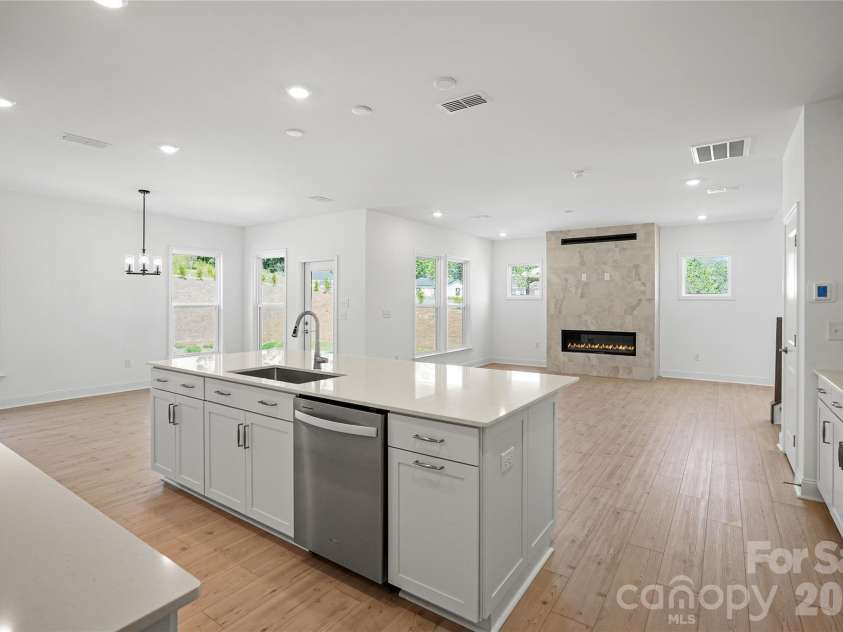 1023 WT Ferguson Drive, Matthews, NC 28104.  MLS# CAR4323226, YatesRealty ID 27111. 