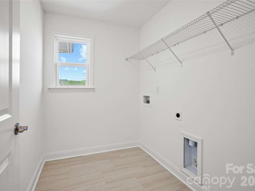 1023 WT Ferguson Drive, Matthews, NC 28104.  MLS# CAR4323226, YatesRealty ID 27111. 