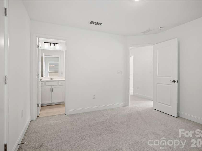1023 WT Ferguson Drive, Matthews, NC 28104.  MLS# CAR4323226, YatesRealty ID 27111. 