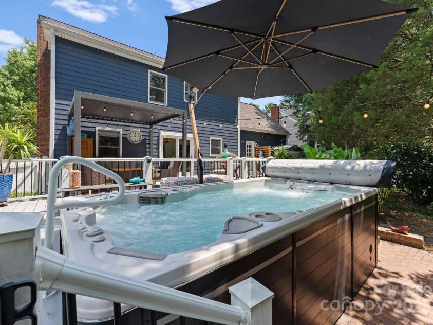 2111 Caleo Circle, Charlotte, NC 28270.  MLS# CAR4278666, YatesRealty ID 27111. 