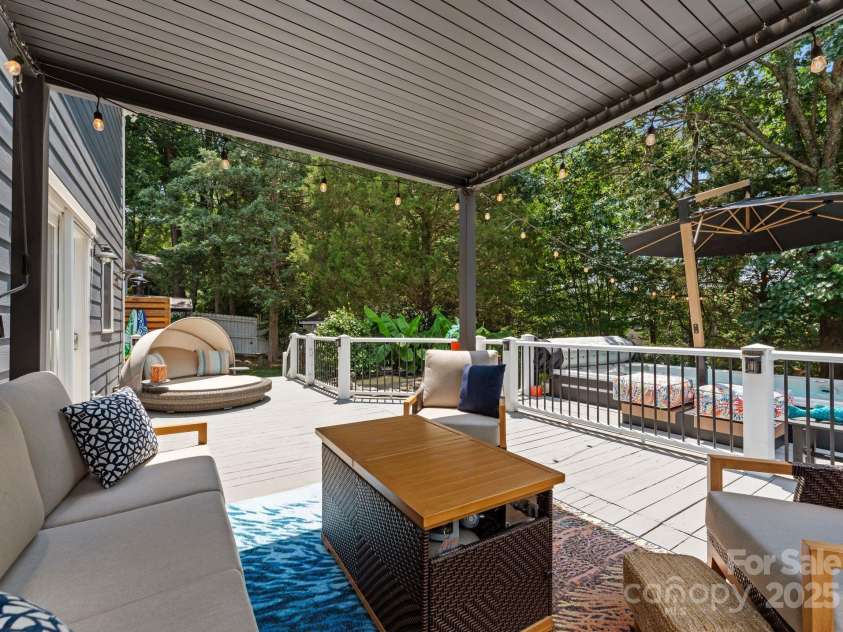 2111 Caleo Circle, Charlotte, NC 28270.  MLS# CAR4278666, YatesRealty ID 27111. 