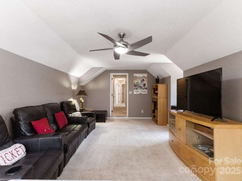 2111 Caleo Circle, Charlotte, NC 28270.  MLS# CAR4278666, YatesRealty ID 27111. 