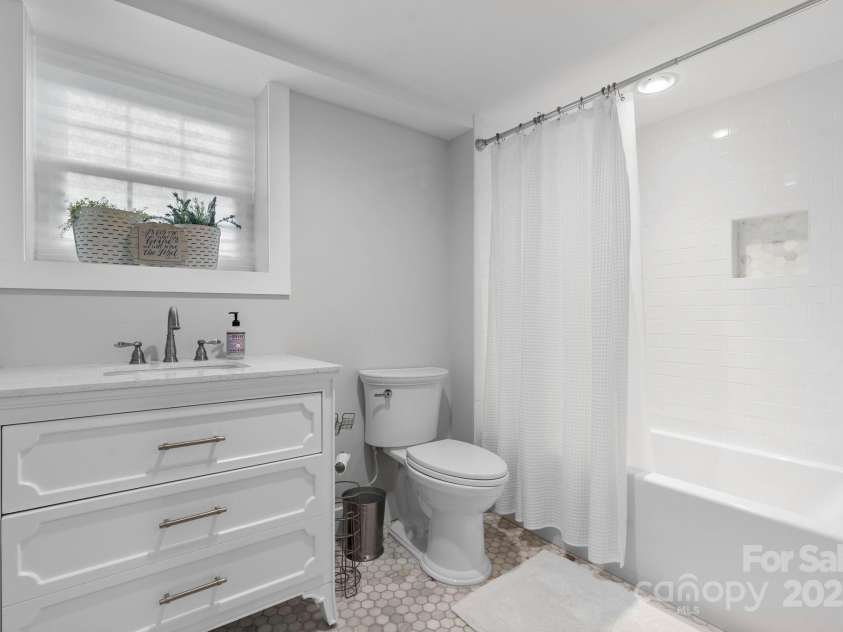 4180 Lower Cedar Valley Road, Hudson, NC 28638.  MLS# CAR4281005, YatesRealty ID 27112. 