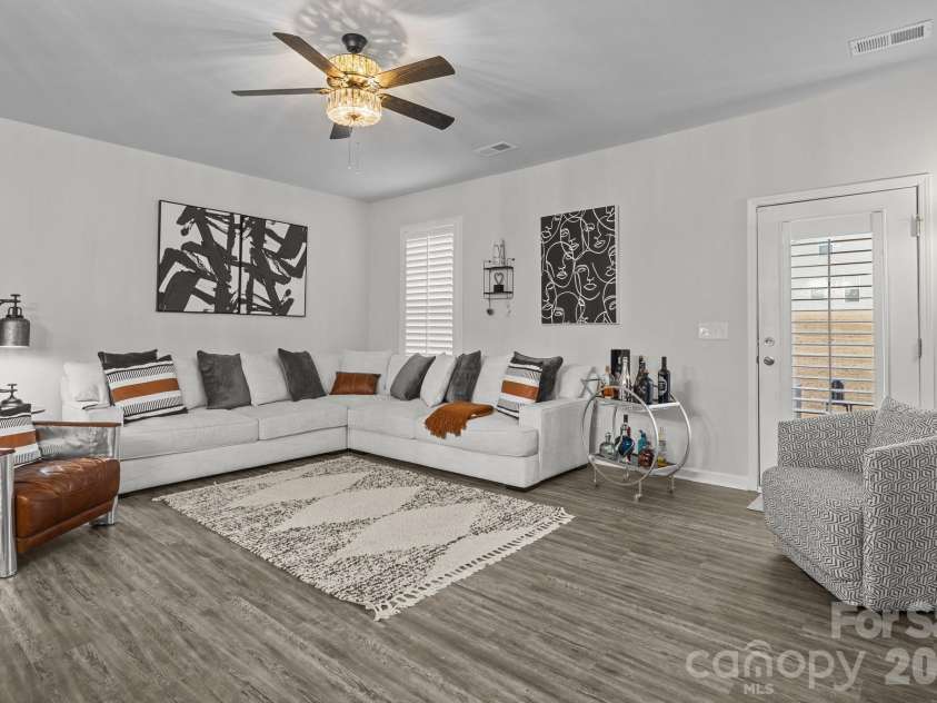 7172 Indigo Way, Denver, NC 28037.  MLS# CAR4384433, YatesRealty ID 27112. Living room