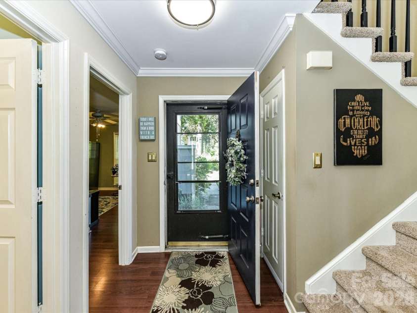 11103 Sevilla Court, Charlotte, NC 28226.  MLS# CAR4373110, YatesRealty ID 27113. 
