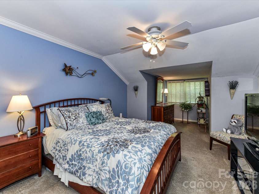 11103 Sevilla Court, Charlotte, NC 28226.  MLS# CAR4373110, YatesRealty ID 27113. 