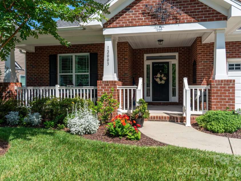 12003 Meetinghouse Drive, Cornelius, NC 28031.  MLS# CAR4384359, YatesRealty ID 27114. 