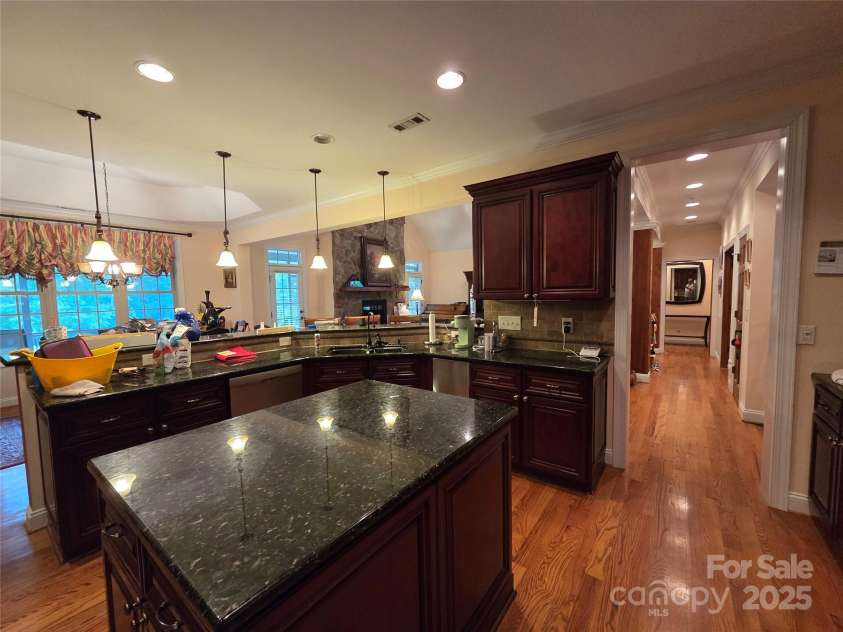 7116 Spruce Pine Trail, Waxhaw, NC 28173.  MLS# CAR4283205, YatesRealty ID 27114. 