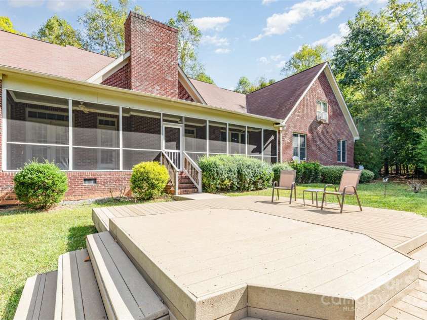 7116 Spruce Pine Trail, Waxhaw, NC 28173.  MLS# CAR4309389, YatesRealty ID 27114. 