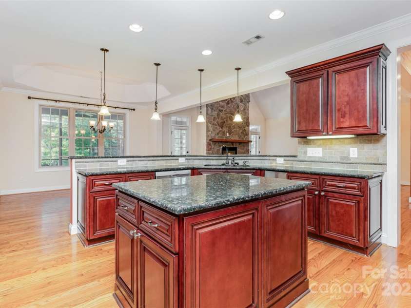 7116 Spruce Pine Trail, Waxhaw, NC 28173.  MLS# CAR4309389, YatesRealty ID 27114. 