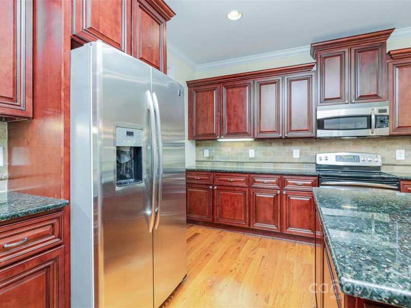 7116 Spruce Pine Trail, Waxhaw, NC 28173.  MLS# CAR4309389, YatesRealty ID 27114. 