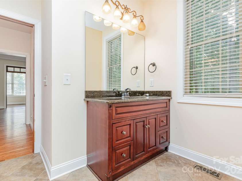 7116 Spruce Pine Trail, Waxhaw, NC 28173.  MLS# CAR4309389, YatesRealty ID 27114. 