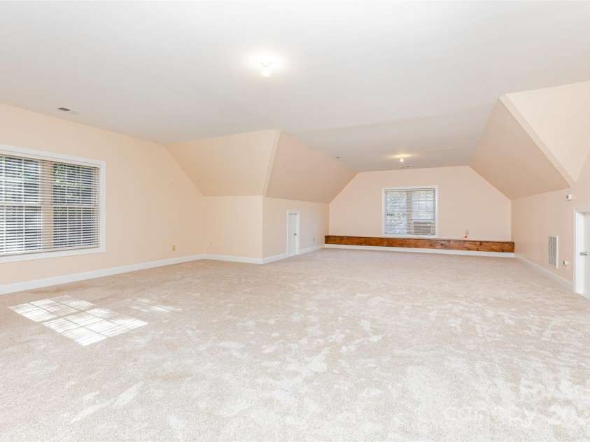 7116 Spruce Pine Trail, Waxhaw, NC 28173.  MLS# CAR4309389, YatesRealty ID 27114. 