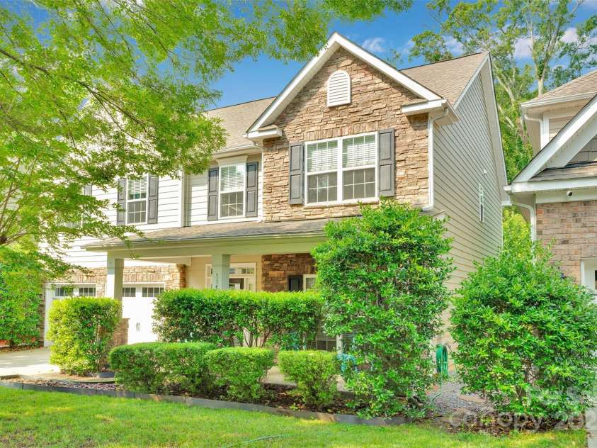 11538 Ardrey Crest Drive, Charlotte, NC 28277.  MLS# CAR4271194, YatesRealty ID 27115. 