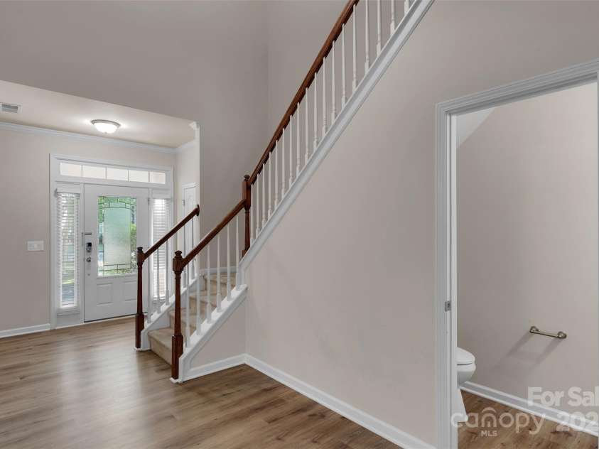 11538 Ardrey Crest Drive, Charlotte, NC 28277.  MLS# CAR4271194, YatesRealty ID 27115. 
