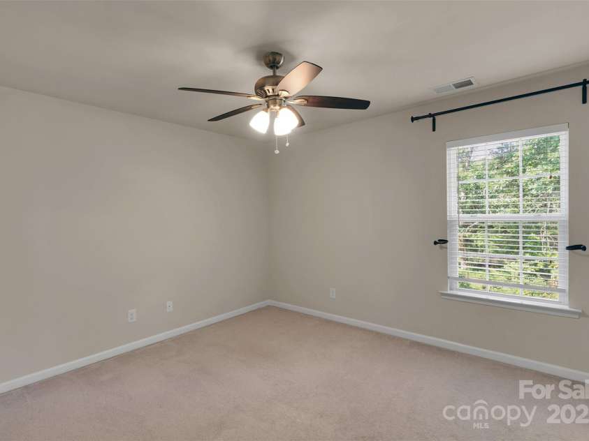 11538 Ardrey Crest Drive, Charlotte, NC 28277.  MLS# CAR4271194, YatesRealty ID 27115. 