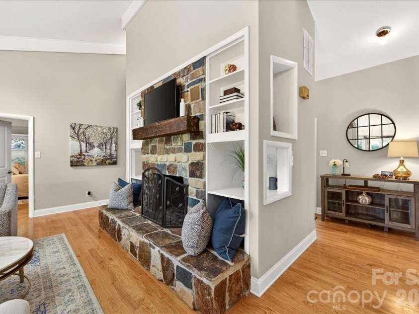 3816 Smokerise Hill Drive, Charlotte, NC 28277.  MLS# CAR4384889, YatesRealty ID 27117. 