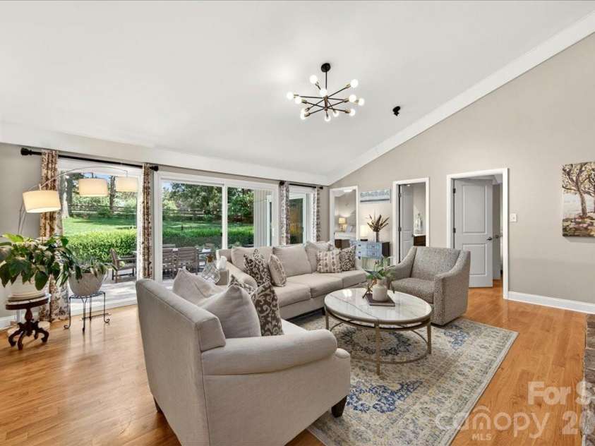 3816 Smokerise Hill Drive, Charlotte, NC 28277.  MLS# CAR4384889, YatesRealty ID 27117. 