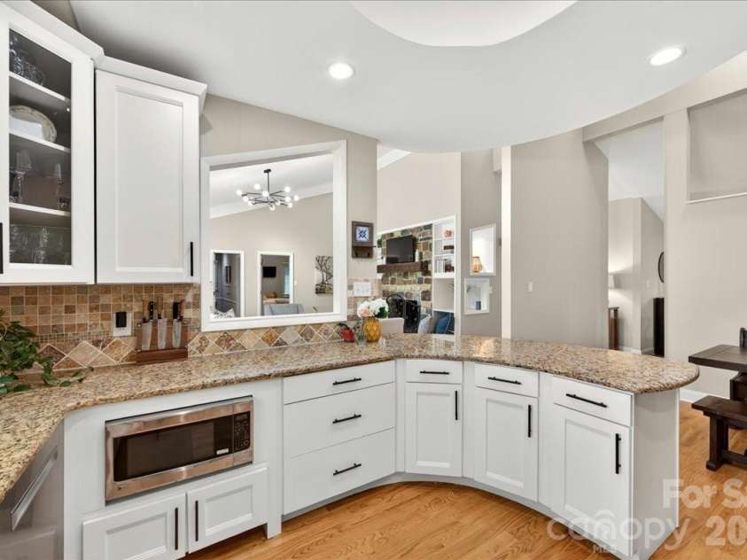 3816 Smokerise Hill Drive, Charlotte, NC 28277.  MLS# CAR4384889, YatesRealty ID 27117. 