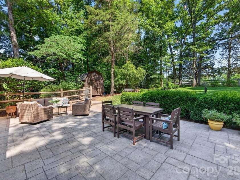 3816 Smokerise Hill Drive, Charlotte, NC 28277.  MLS# CAR4384889, YatesRealty ID 27117. 
