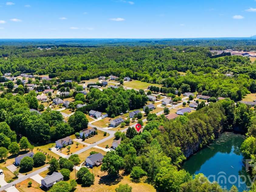 107 Cliffwood Drive, Hudson, NC 28638.  MLS# CAR4384762, YatesRealty ID 27118. 