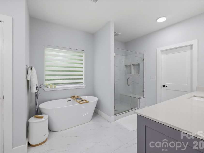 1026 Fye Drive, Newton, NC 28658.  MLS# CAR4375919, YatesRealty ID 27119. 