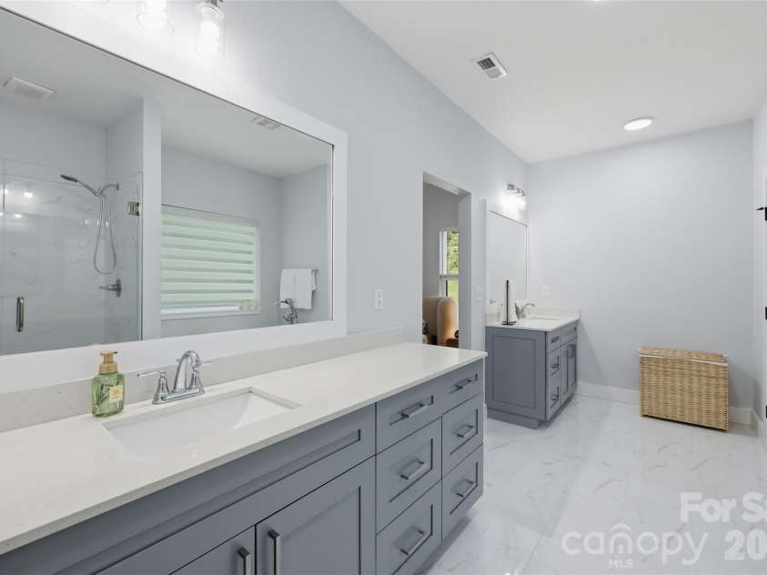 1026 Fye Drive, Newton, NC 28658.  MLS# CAR4375919, YatesRealty ID 27119. 