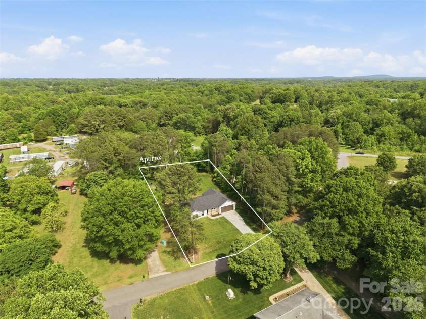1026 Fye Drive, Newton, NC 28658.  MLS# CAR4375919, YatesRealty ID 27119. 