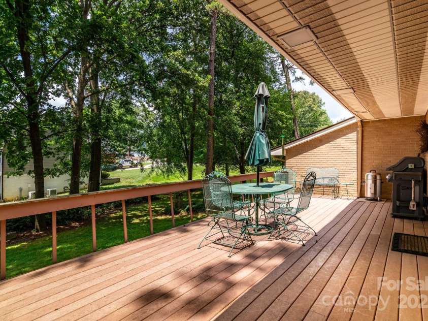 8448 Normandy Road, Denver, NC 28037.  MLS# CAR4276661, YatesRealty ID 27119. 