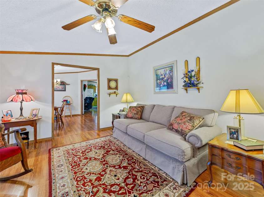 155 Maple Ridge Road, Candler, NC 28715.  MLS# CAR4331042, YatesRealty ID 2712. 