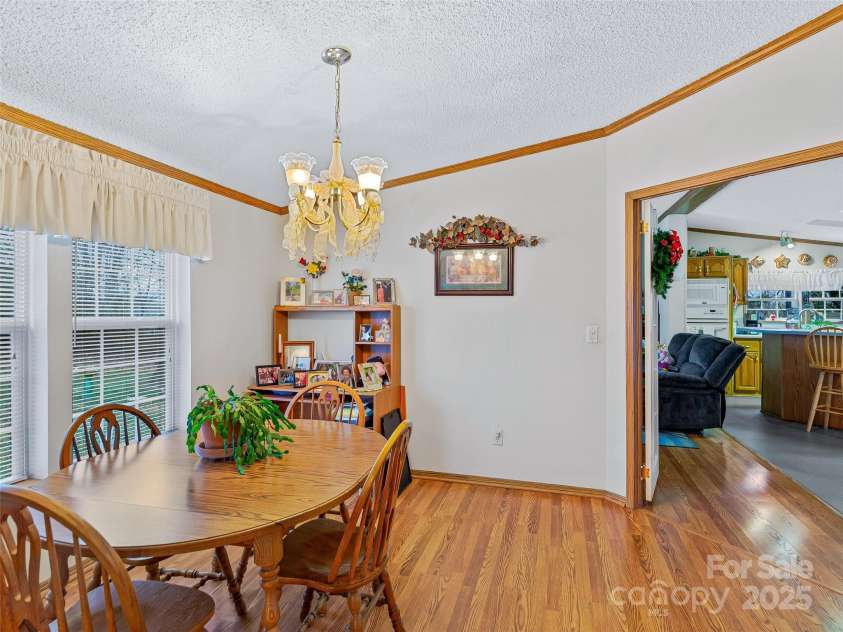 155 Maple Ridge Road, Candler, NC 28715.  MLS# CAR4331042, YatesRealty ID 2712. 