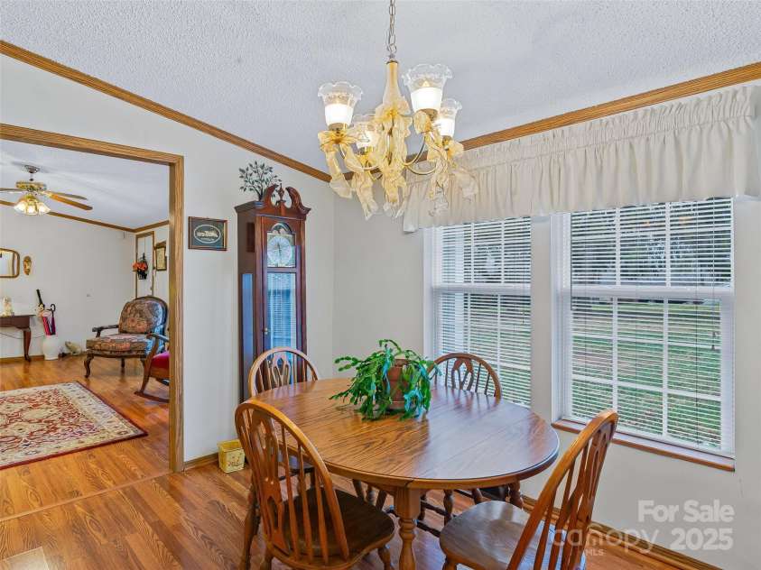 155 Maple Ridge Road, Candler, NC 28715.  MLS# CAR4331042, YatesRealty ID 2712. 