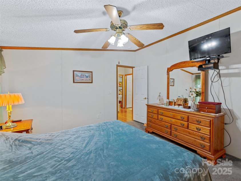 155 Maple Ridge Road, Candler, NC 28715.  MLS# CAR4331042, YatesRealty ID 2712. 