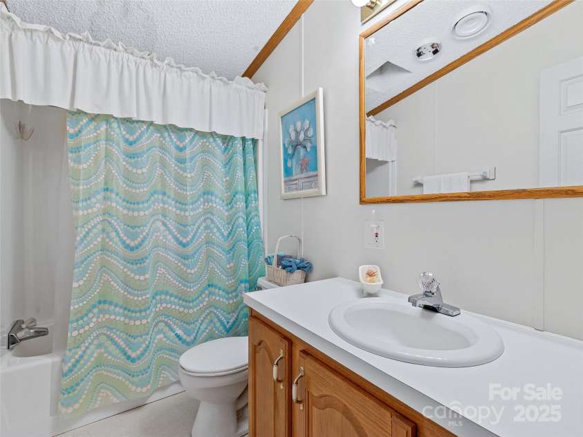 155 Maple Ridge Road, Candler, NC 28715.  MLS# CAR4331042, YatesRealty ID 2712. 