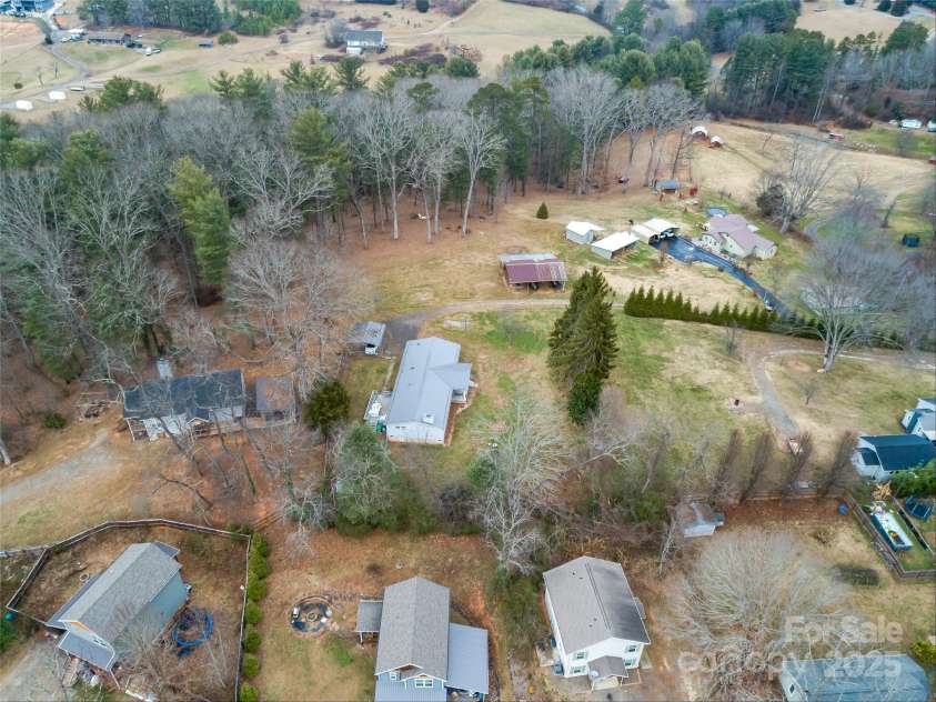 155 Maple Ridge Road, Candler, NC 28715.  MLS# CAR4331042, YatesRealty ID 2712. 