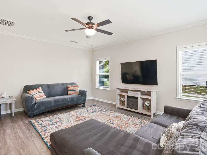 5000 Brodie Lane, Fort Mill, SC 29707.  MLS# CAR4362605, YatesRealty ID 27120. 