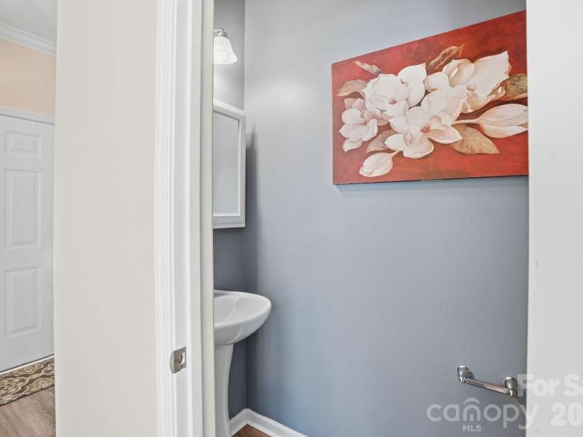 5000 Brodie Lane, Fort Mill, SC 29707.  MLS# CAR4362605, YatesRealty ID 27120. 