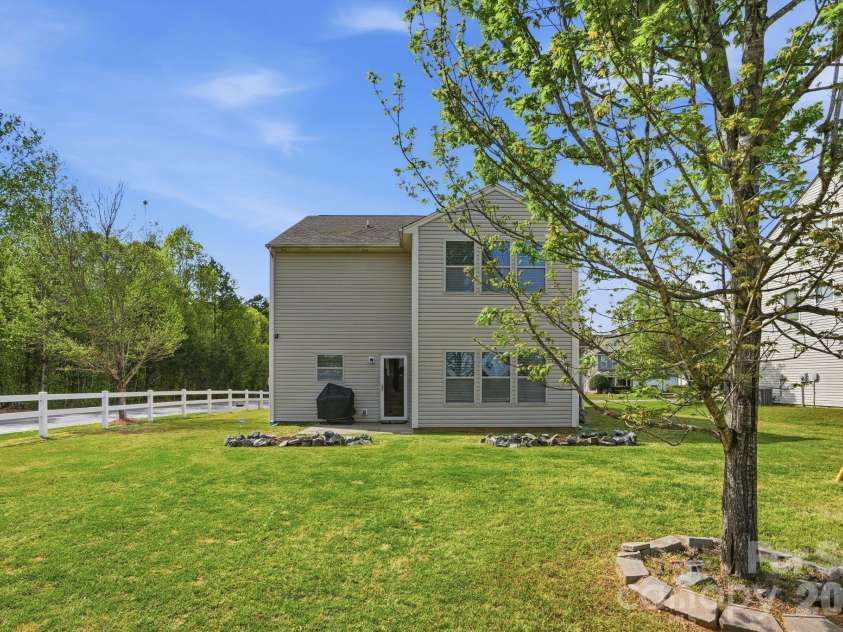 5000 Brodie Lane, Fort Mill, SC 29707.  MLS# CAR4362605, YatesRealty ID 27120. 
