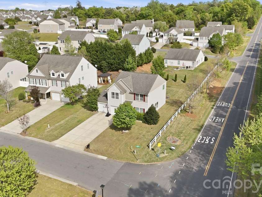 5000 Brodie Lane, Fort Mill, SC 29707.  MLS# CAR4362605, YatesRealty ID 27120. 