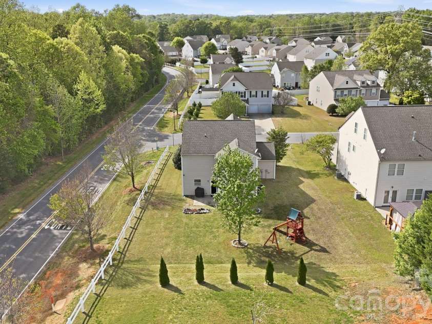5000 Brodie Lane, Fort Mill, SC 29707.  MLS# CAR4362605, YatesRealty ID 27120. 