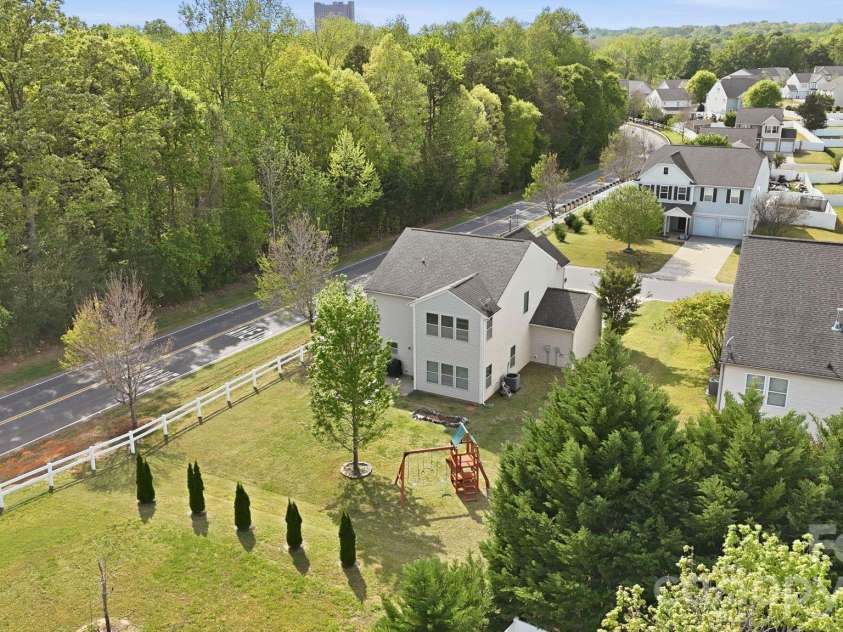 5000 Brodie Lane, Fort Mill, SC 29707.  MLS# CAR4362605, YatesRealty ID 27120. 