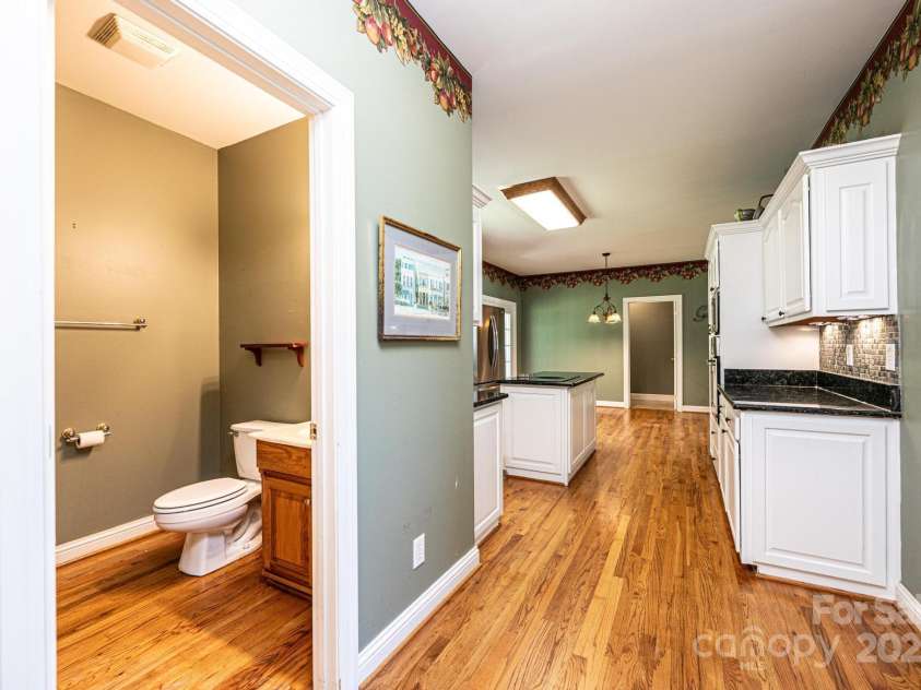 1006 Turnberry Street, Lenoir, NC 28645.  MLS# CAR4280426, YatesRealty ID 27122. 