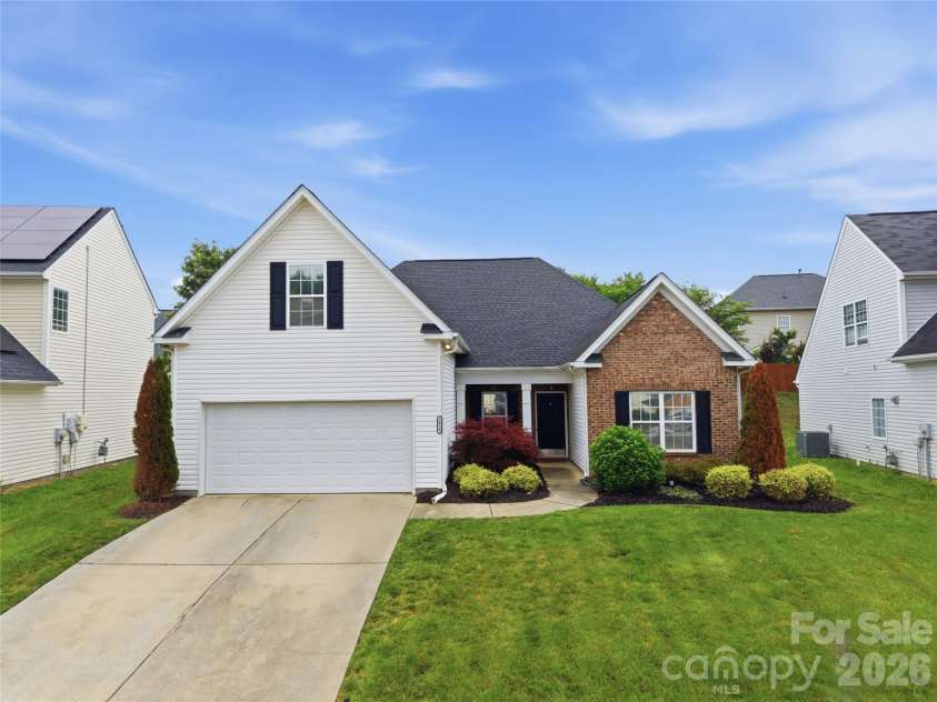 1016 Reigate Road, Charlotte, NC 28262.  MLS# CAR4385914, YatesRealty ID 27123. 