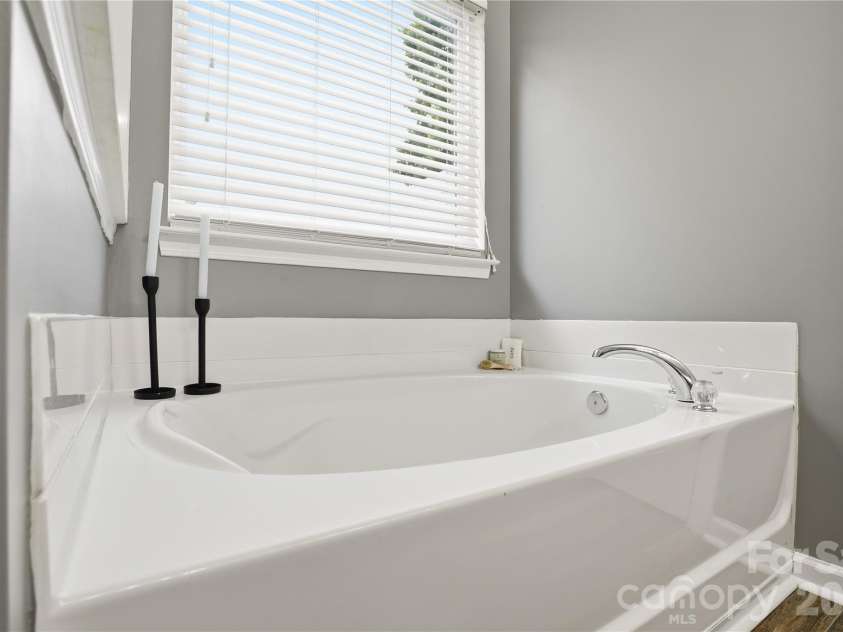 1016 Reigate Road, Charlotte, NC 28262.  MLS# CAR4385914, YatesRealty ID 27123. 
