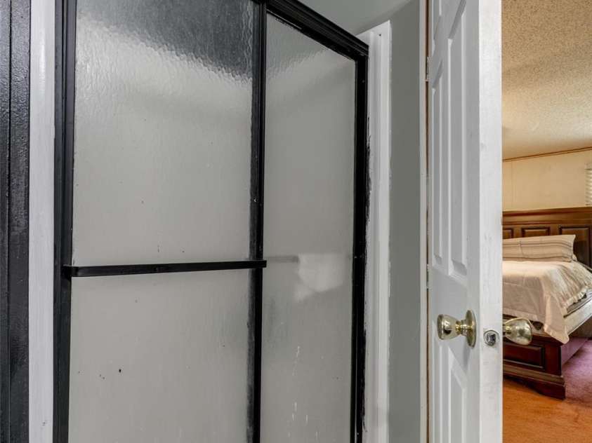 10435 Silver Mine Road, Fort Mill, SC 29707.  MLS# CAR4275041, YatesRealty ID 27125. WALK IN SHOWER