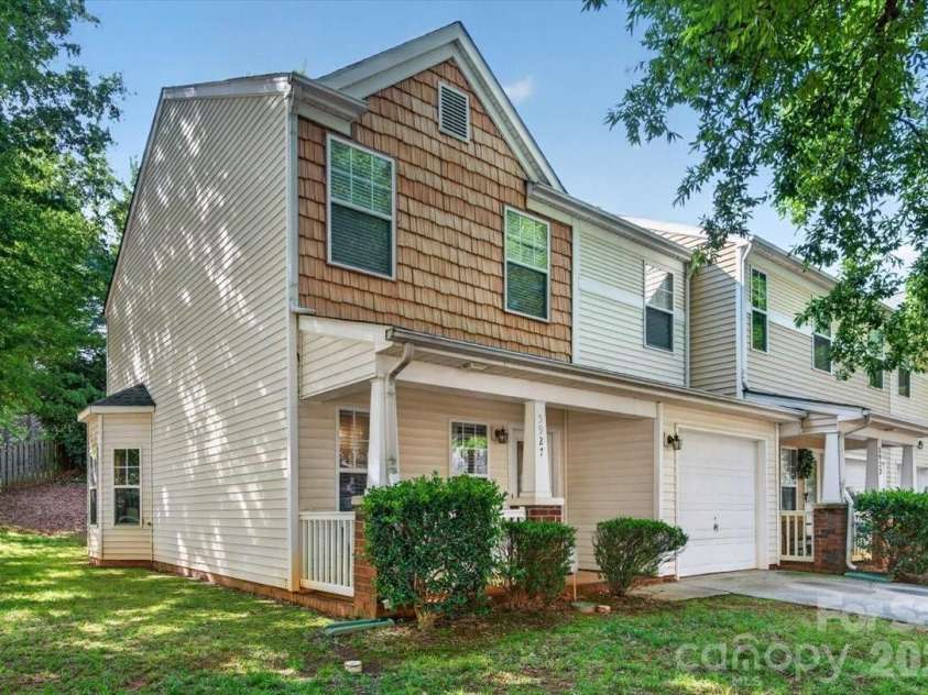5927 Pisgah Way, Charlotte, NC 28217.  MLS# CAR4388614, YatesRealty ID 27125. 