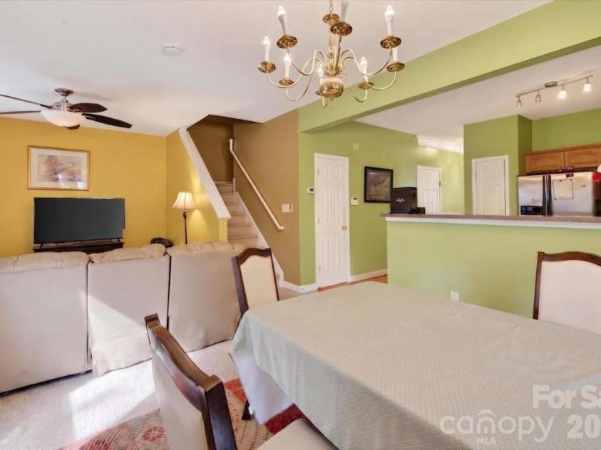 5927 Pisgah Way, Charlotte, NC 28217.  MLS# CAR4388614, YatesRealty ID 27125. 