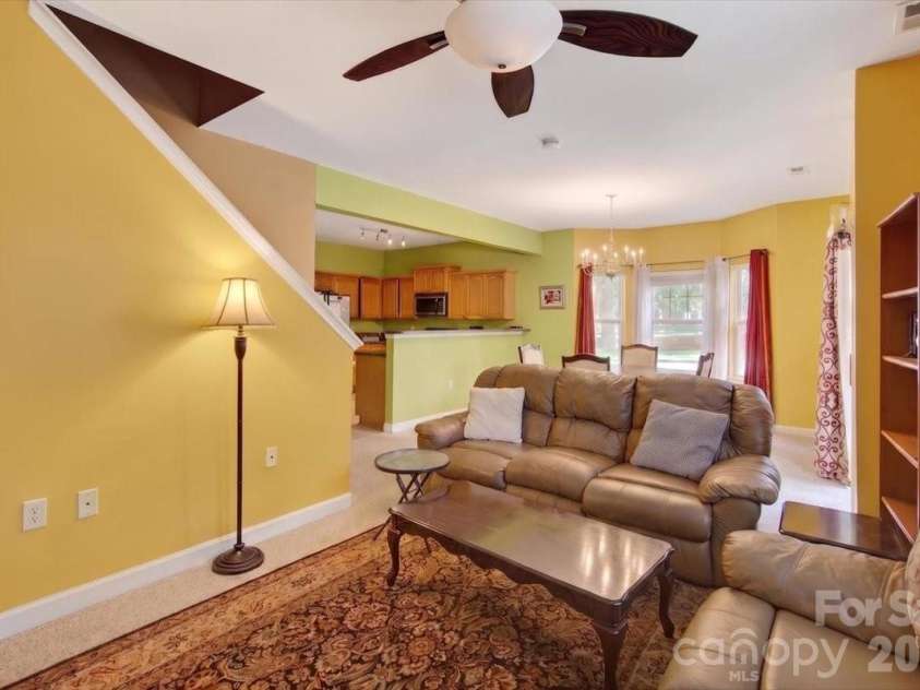 5927 Pisgah Way, Charlotte, NC 28217.  MLS# CAR4388614, YatesRealty ID 27125. 